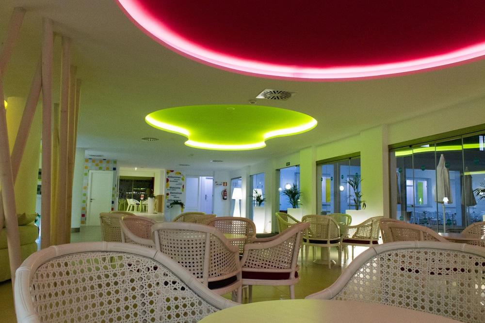 Hotel Anba Romani